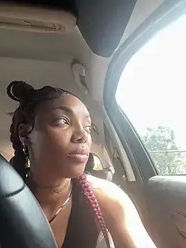 butterflybootyy